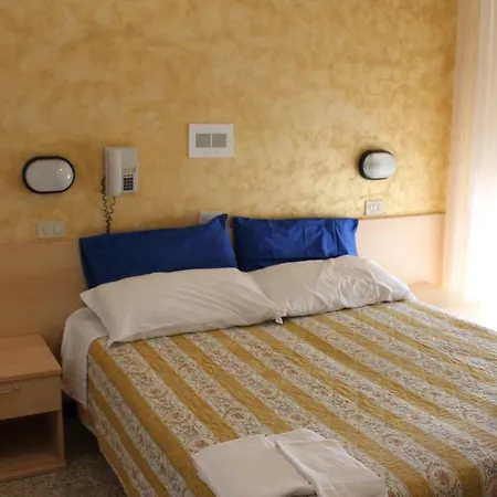 Hotel Loretta-2